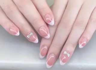 ネイル AngelChris ビューティーサロンのネイルデザイン