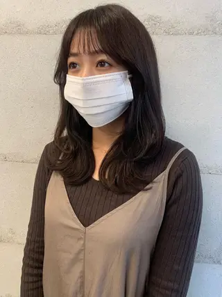 ミディアム カラー 透明感/オリーブ/ グレージュ/YUKAのヘアスタイル