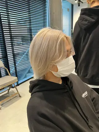 ショート カラー レイヤー/透明感 カラー🌿KANTAのヘアスタイル