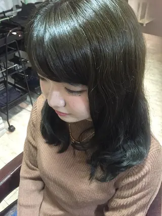 ミディアム Rina Imaiのヘアスタイル