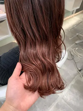 セミロング カラー 平 ちひろのヘアスタイル