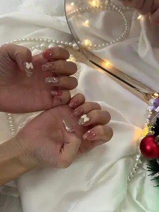 ネイル Nailsalon SKiのネイルデザイン