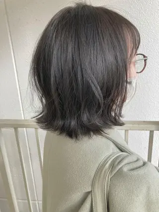 ミディアム roka ノゾミのヘアスタイル