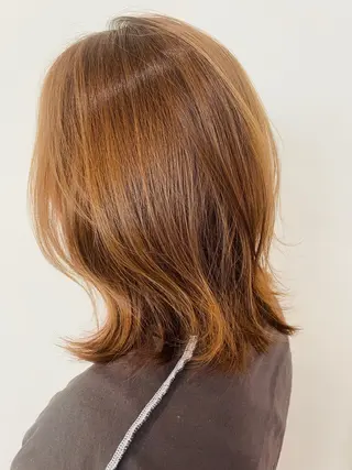 ミディアム 三浦 瑠璃のヘアスタイル