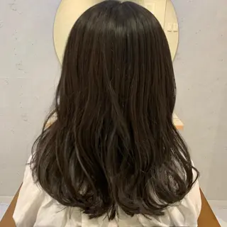 ミディアム 外山 実咲のヘアスタイル