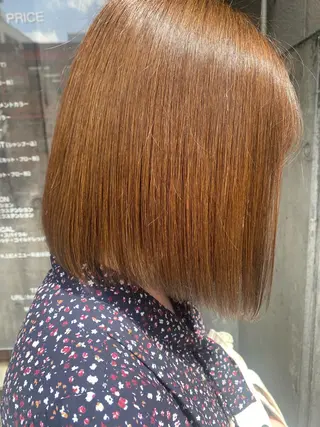 ミディアム 透け感ベージュ ／ミハルのヘアスタイル