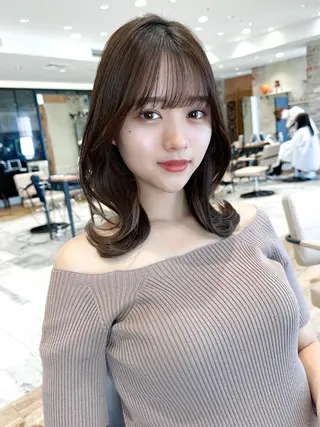 ミディアム カラー 顔周り/くびれヘア 韓国ヘア💕風間るなのヘアスタイル