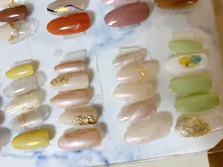 ネイル 秋好 悠のネイルデザイン