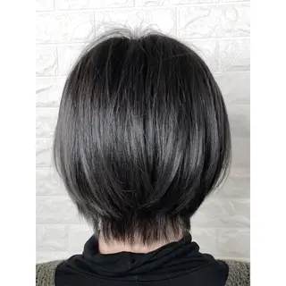 ショート カラー KIZU 髪質改善 怪談を語る美容師のヘアスタイル