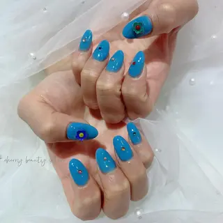 ネイル SAKURA 🍒のネイルデザイン