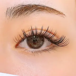 ミディアム マツエク・マツパ YELLIO所属・YELLIO (エーリオ)のマツエク・マツパデザイン