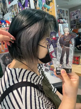 ショート 🍭ハイトーン/ デザインカラー🦄のヘアスタイル