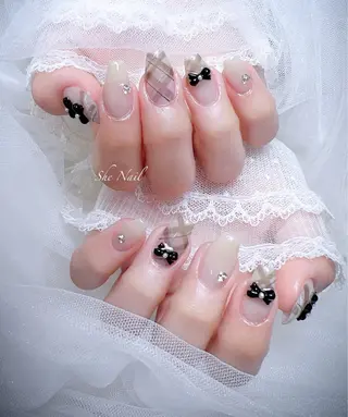ネイル She   Nail所属・ISA_ BELLAのネイルデザイン