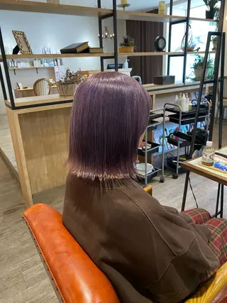 ミディアム カラー 岡田 真弥のヘアスタイル