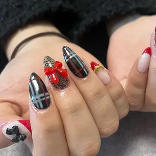 ネイル Bennie .⋆𝜗𝜚kuuのネイルデザイン