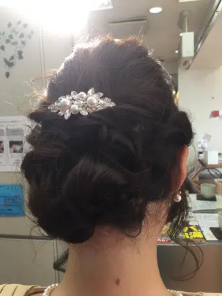 セミロング ヘアアレンジ 根岸 真奈美のヘアスタイル