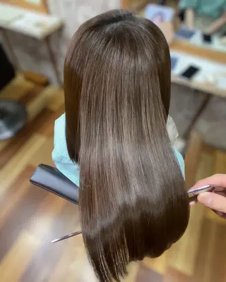 ロング YELLOW CORN 金沢文庫所属・【金沢文庫4分】髪質 改善/縮毛矯正アラタのヘアスタイル