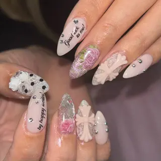 ネイル schon所属・schon yuinaのネイルデザイン