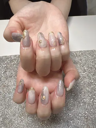 ネイル Guarendo錦糸町店所属・ガレンドウ 白澤 愛子のネイルデザイン