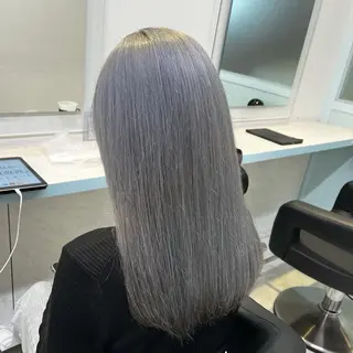 セミロング カラー ブリーチカラー 🩵MIZUKIのヘアスタイル