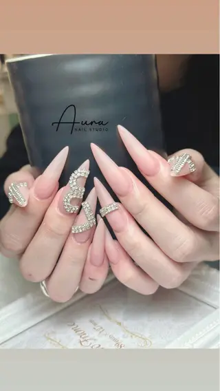 ネイル Aura Nail HanNaのネイルデザイン