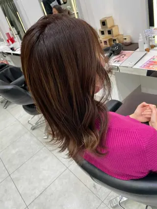 ミディアム 岸 保奈美のヘアスタイル