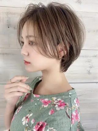 カラー 黒木 栞のヘアスタイル