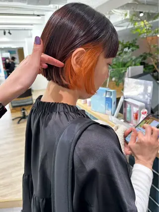ショート カラー 溝曽路 優衣のヘアスタイル