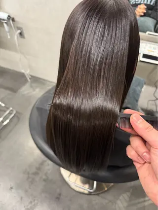 カラー 新井 英美のヘアスタイル