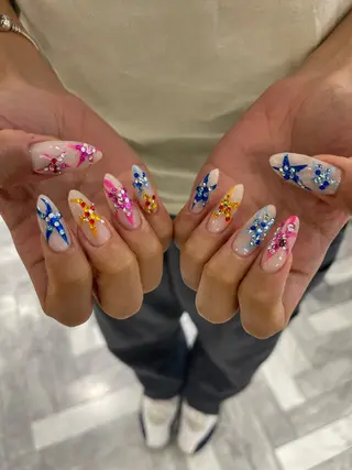 ネイル ユナ🌙 nailのネイルデザイン
