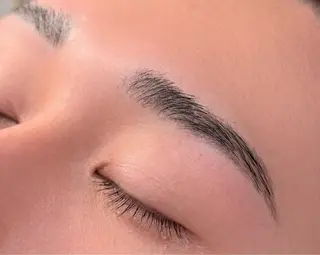 アイブロウ Large hair equal所属・大 越のマツエク・マツパデザイン