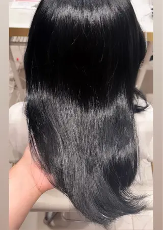 ミディアム カラー ヘアアレンジ 内田 志乃のヘアスタイル