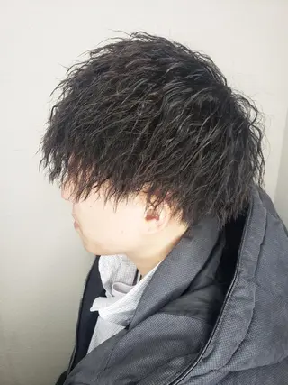 メンズ ショート パーマ FREEX所属・特殊パーマ 片山恭兵のヘアスタイル