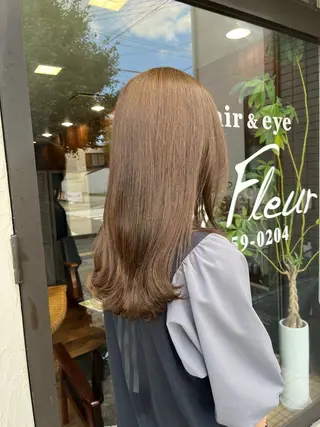 セミロング Un Fleur所属・立野 希沙のヘアスタイル