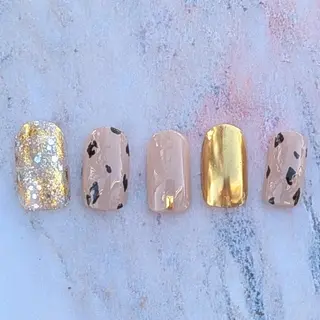 ネイル 6RokuHair（ロクヘアー)所属・門川 茉奈美のネイルデザイン