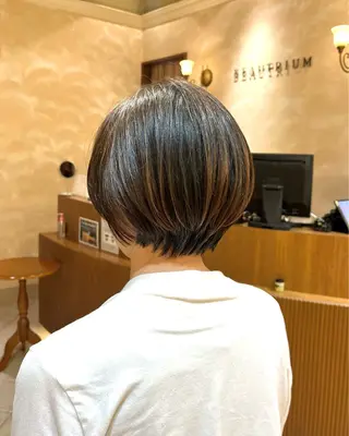 ショート 青山 莉奈のヘアスタイル