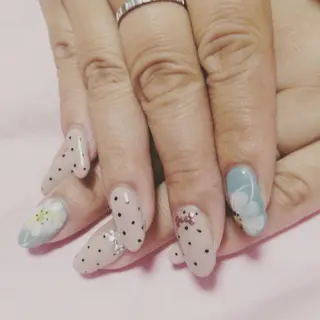 ネイル 芦原 嘉子のネイルデザイン