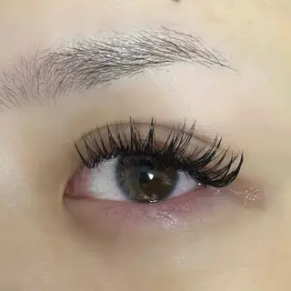 マツエク・マツパ OKIKA所属・【OKIKA】 らん🦖🌈🧡のマツエク・マツパデザイン