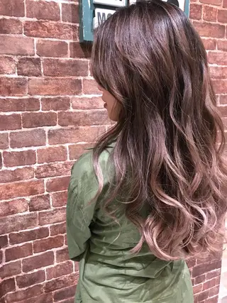 ロング カラー 松本 明日可のヘアスタイル