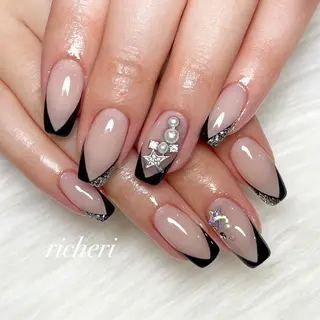 ミディアム ネイル richeri beautyのネイルデザイン