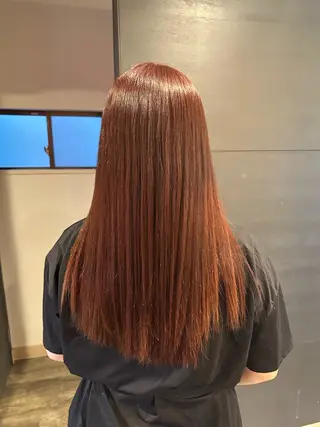 ロング カラー 安達 望のヘアスタイル