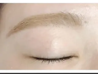 LIKO eyelashの眉毛・アイブロウイメージ