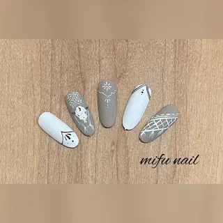 セミロング ネイル 大田 美笛香のネイルデザイン