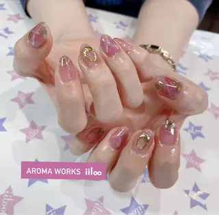 ネイル iiloo aromaworksのネイルデザイン