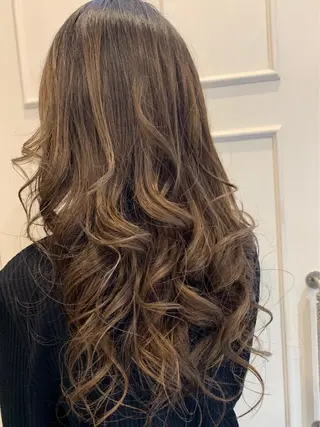 ロング カラー 🫟Blanco🫟 Color&Careのヘアスタイル