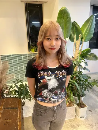 セミロング カラー 🩷ハイトーン透明感 レイヤー🩷ユリカのヘアスタイル