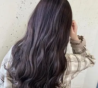 ロング カラー 🦋ミルクティーベー ジュ🦋mayukiのヘアスタイル