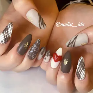 ネイル Arowa 伊田のネイルデザイン