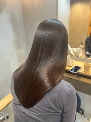 セミロング 韓国風前髪顔周り バーバーakaneのヘアスタイル