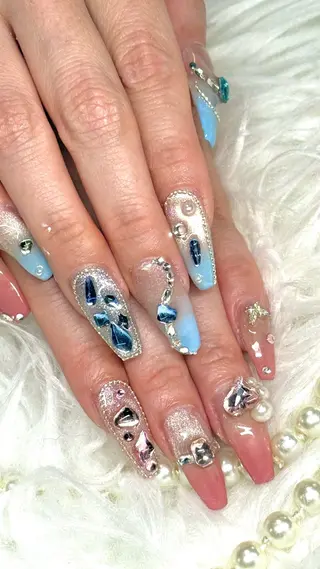 ネイル ルシイ🎀新宿長さ 出しパーツ専門店のネイルデザイン